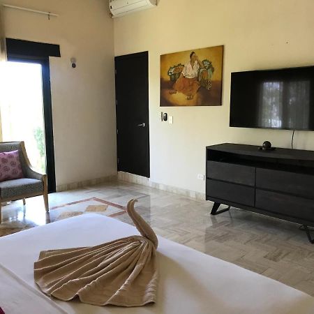 Hotel Real Escondida à Playa del Carmen Extérieur photo
