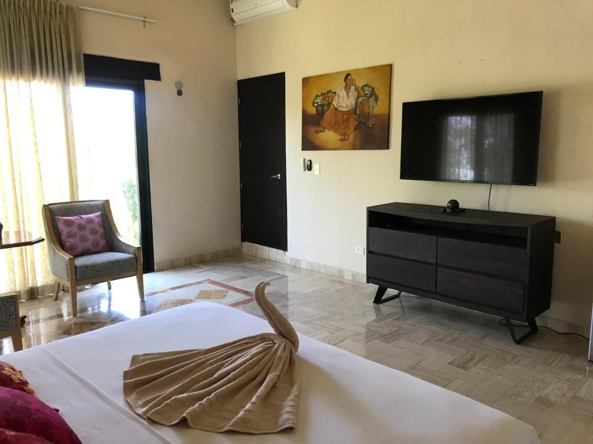 Hotel Real Escondida à Playa del Carmen Extérieur photo